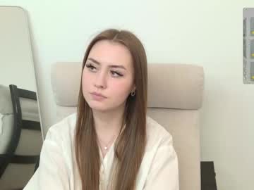 WebCam whore odette_annable
