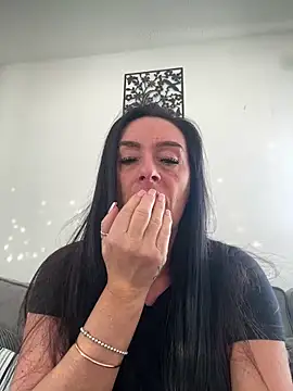 Stripchat sex cam Layla_Gilf_Mae