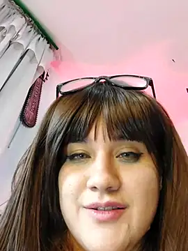 Stripchat sex cam ItsNaiixa