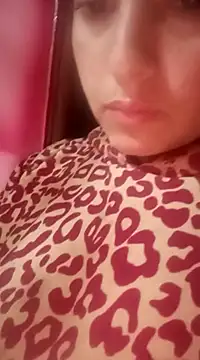 Stripchat sex cam QueenBata