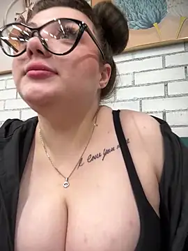 Stripchat sex cam razdetta