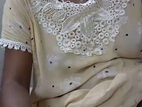 Stripchat sex cam heenaa1