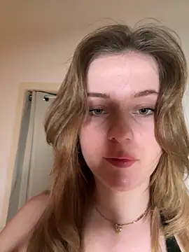 Stripchat sex cam MaribelRiver