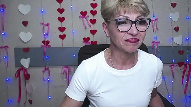Stripchat sex cam EllaBonito