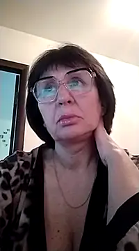 Stripchat sex cam AlbinaXPretty