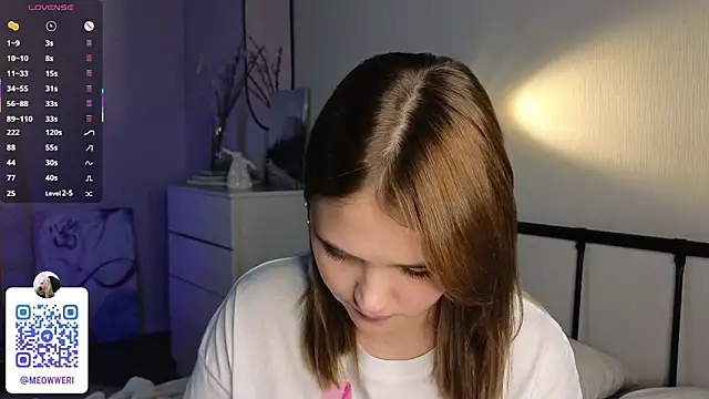 Stripchat sex cam EadlinBorne