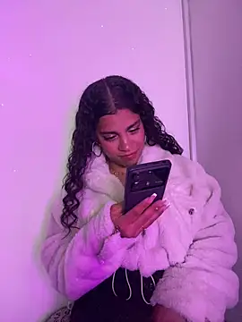 Stripchat sex cam NINA_18_YEARS