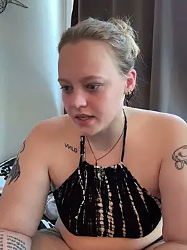 Stripchat sex cam KinkyAmy6