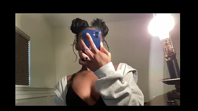 Stripchat sex cam maskedgirl5005