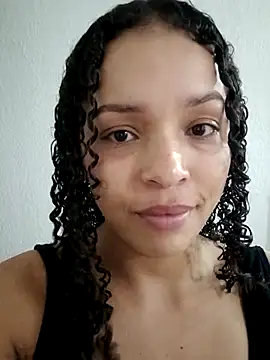 Stripchat sex cam Yasmiin777