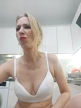 Stripchat sex cam Selena3921