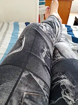 Stripchat sex cam feetclara7