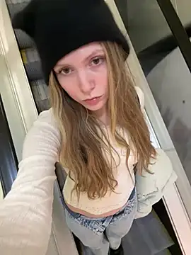 Stripchat sex cam Emilia_Empathy