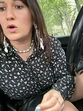 Stripchat sex cam ZhenjaPoledance