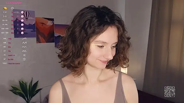 Stripchat sex cam Leya_Curly