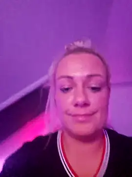 Stripchat sex cam kiwi-ink